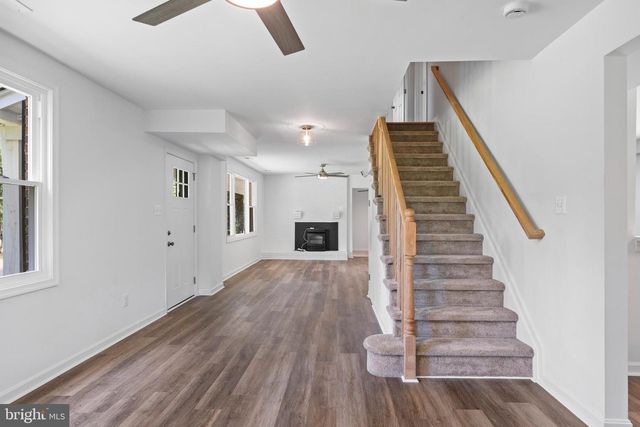 9251 KRIS DR, White Plains, MD 20695