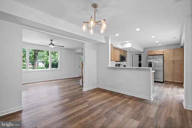 9251 KRIS DR, White Plains, MD 20695
