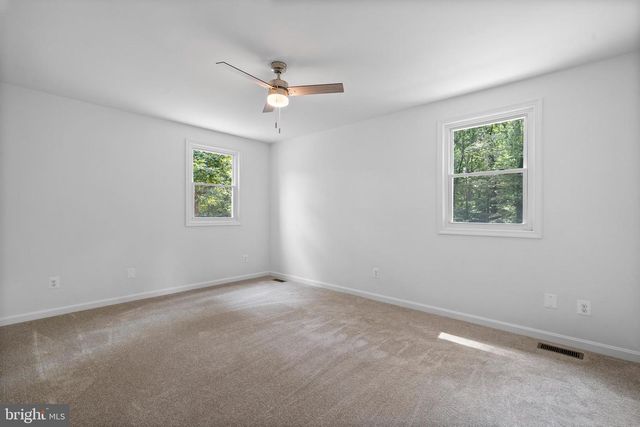 9251 KRIS DR, White Plains, MD 20695