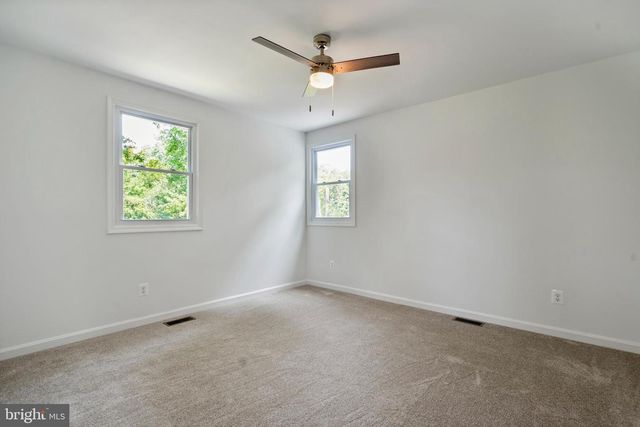 9251 KRIS DR, White Plains, MD 20695