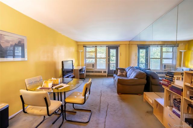 35-50 85 Street 7K, Jackson Heights, NY 11372