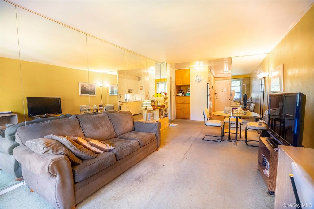35-50 85 Street 7K, Jackson Heights, NY 11372 — photo 5