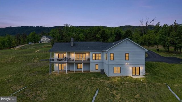 33 KIBO CT, Maurertown, VA 22644