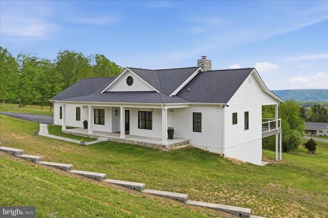 33 KIBO CT, Maurertown, VA 22644
