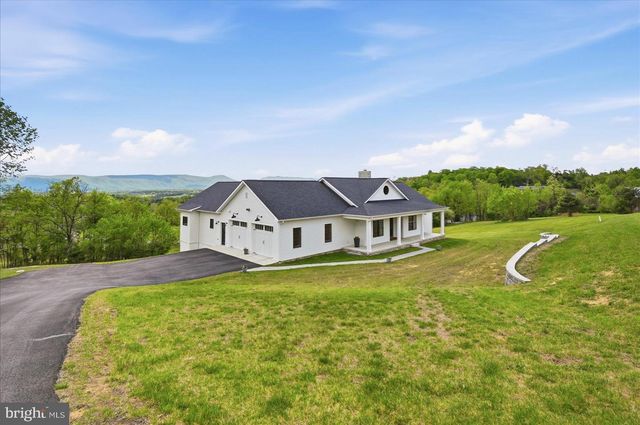 33 KIBO CT, Maurertown, VA 22644