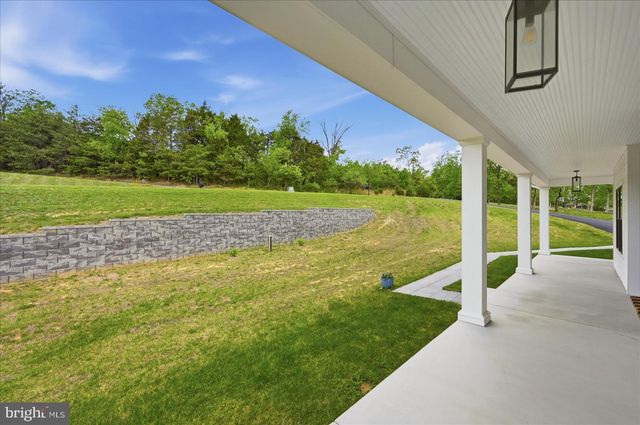 33 KIBO CT, Maurertown, VA 22644