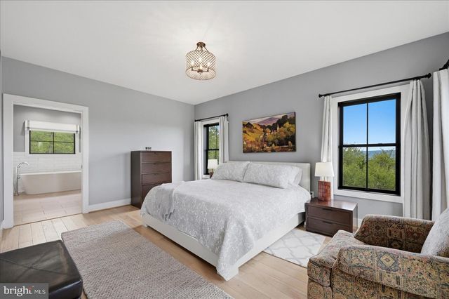 33 KIBO CT, Maurertown, VA 22644