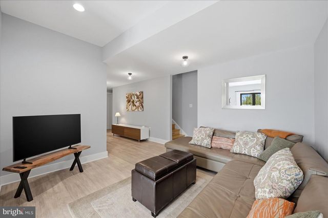 33 KIBO CT, Maurertown, VA 22644