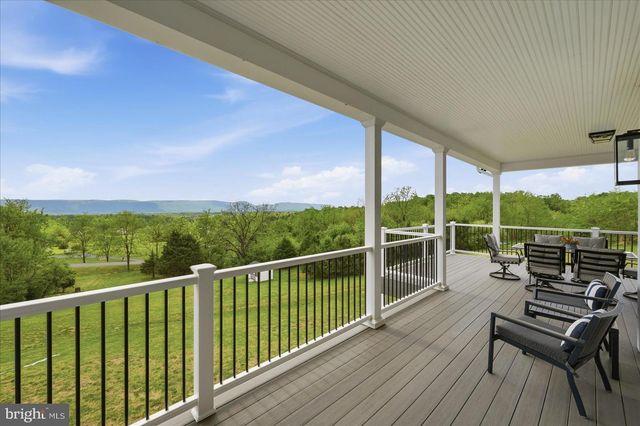 33 KIBO CT, Maurertown, VA 22644