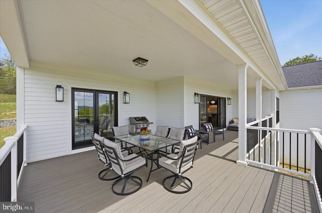 33 KIBO CT, Maurertown, VA 22644