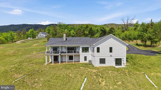 33 KIBO CT, Maurertown, VA 22644