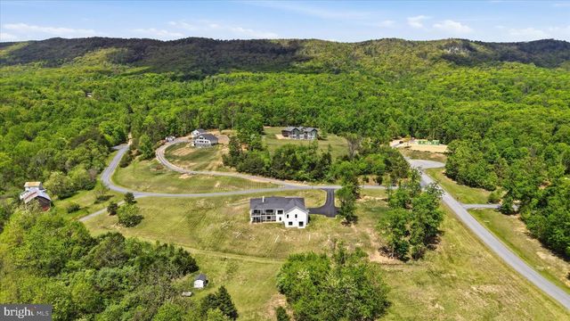 33 KIBO CT, Maurertown, VA 22644