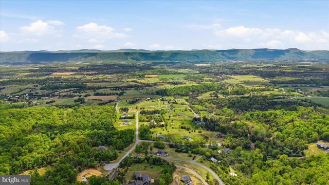 33 KIBO CT, Maurertown, VA 22644