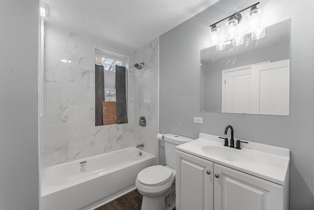 7401 Roosevelt Avenue 1, Forest Park, IL 60130