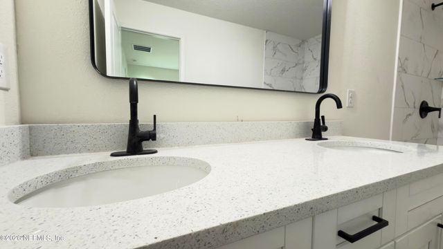 2375 JOHNSON Avenue, Jacksonville, FL 32207