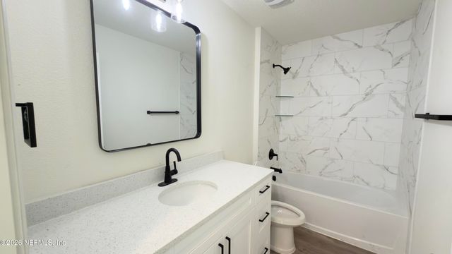 2375 JOHNSON Avenue, Jacksonville, FL 32207