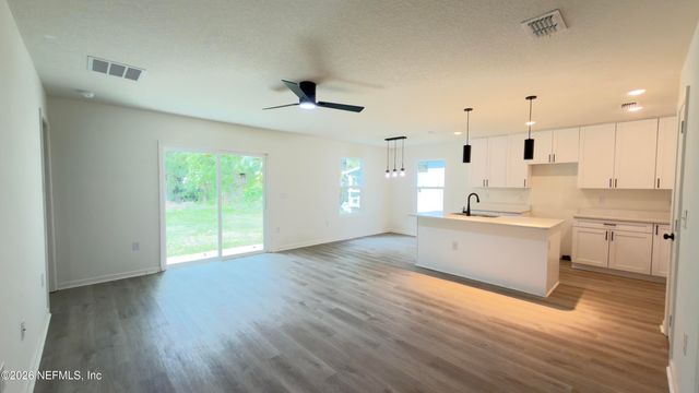 2375 JOHNSON Avenue, Jacksonville, FL 32207