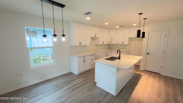 2375 JOHNSON Avenue, Jacksonville, FL 32207