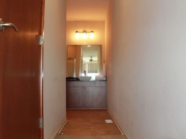 640 S 50th Street 2213, West Des Moines, IA 50265