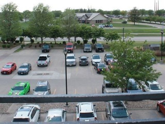 640 S 50th Street 2213, West Des Moines, IA 50265