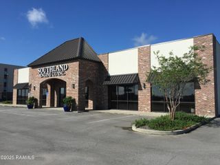 2270 E Main Street, Broussard, LA 70518