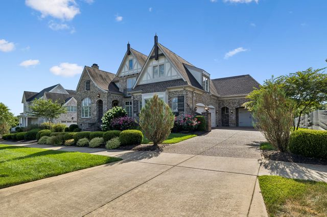 7036 Lanceleaf Dr, College Grove, TN 37046