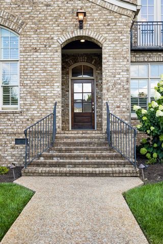 7036 Lanceleaf Dr, College Grove, TN 37046