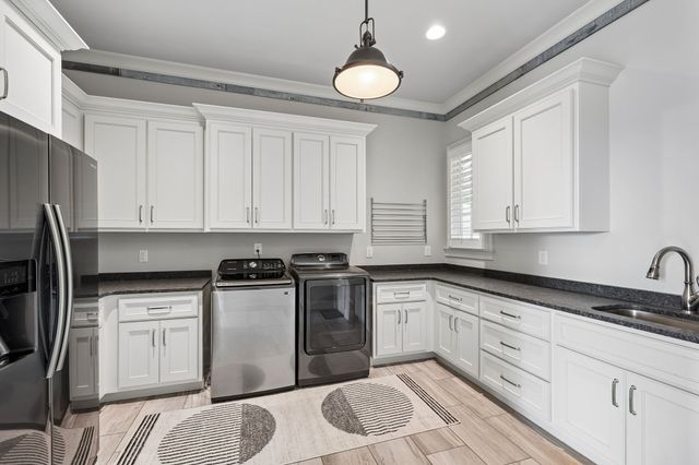 7036 Lanceleaf Dr, College Grove, TN 37046