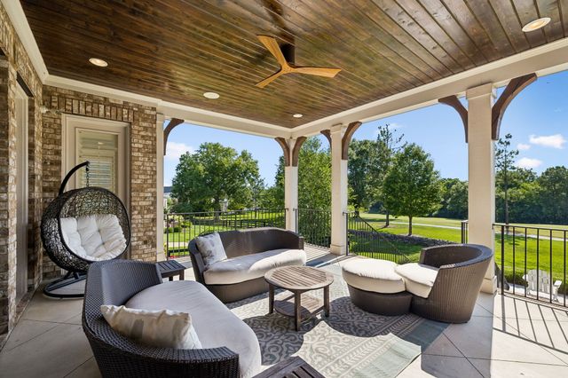 7036 Lanceleaf Dr, College Grove, TN 37046