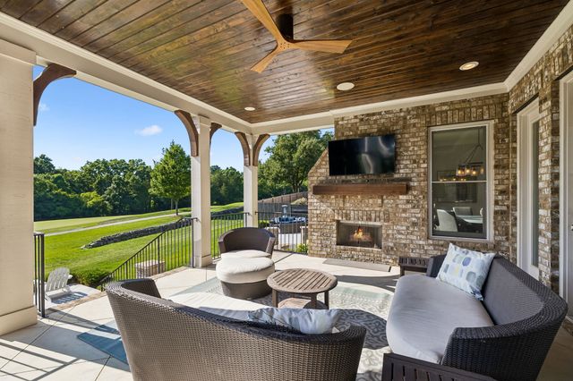 7036 Lanceleaf Dr, College Grove, TN 37046