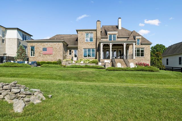 7036 Lanceleaf Dr, College Grove, TN 37046