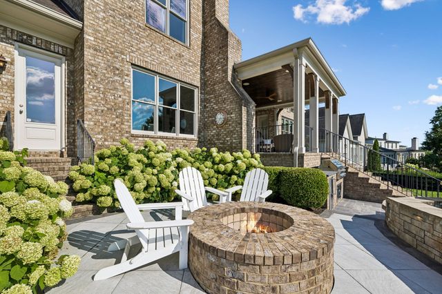 7036 Lanceleaf Dr, College Grove, TN 37046