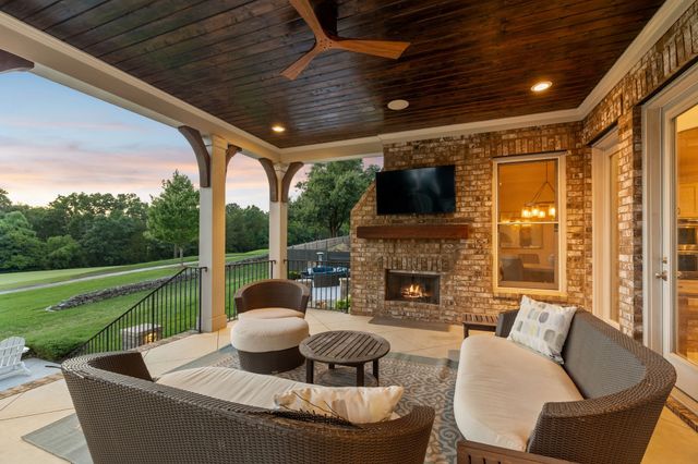 7036 Lanceleaf Dr, College Grove, TN 37046