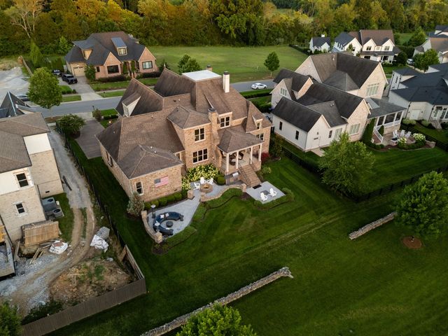 7036 Lanceleaf Dr, College Grove, TN 37046