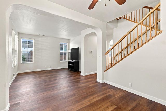 9962 Amulet Pl, Sacramento, CA 95829