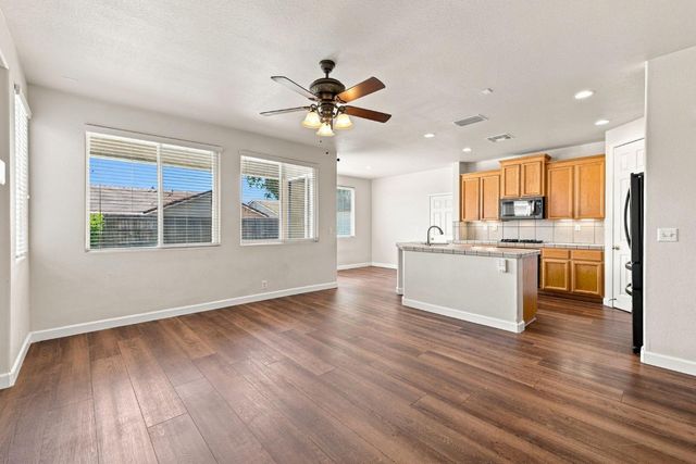9962 Amulet Pl, Sacramento, CA 95829