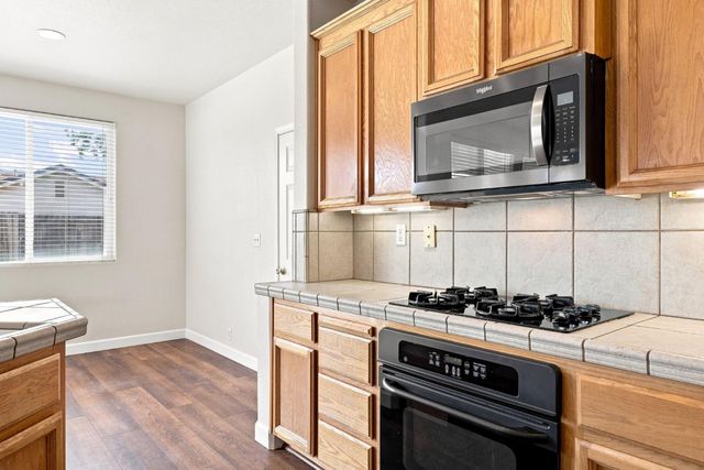 9962 Amulet Pl, Sacramento, CA 95829
