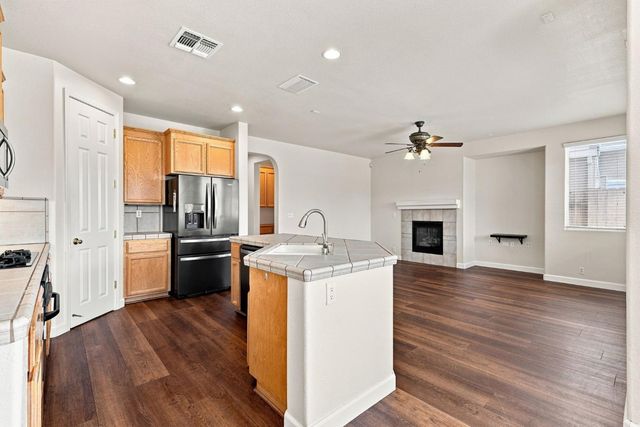 9962 Amulet Pl, Sacramento, CA 95829