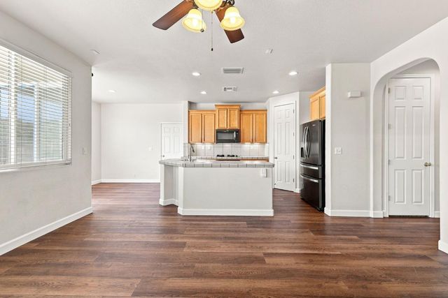 9962 Amulet Pl, Sacramento, CA 95829