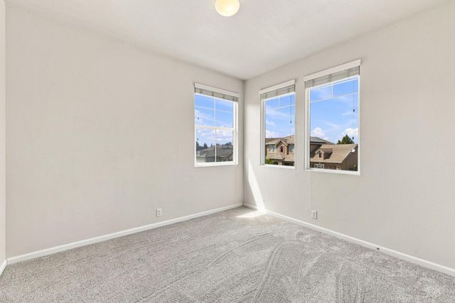 9962 Amulet Pl, Sacramento, CA 95829