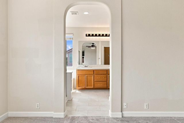 9962 Amulet Pl, Sacramento, CA 95829