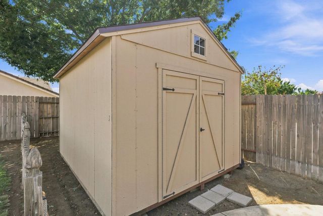 9962 Amulet Pl, Sacramento, CA 95829