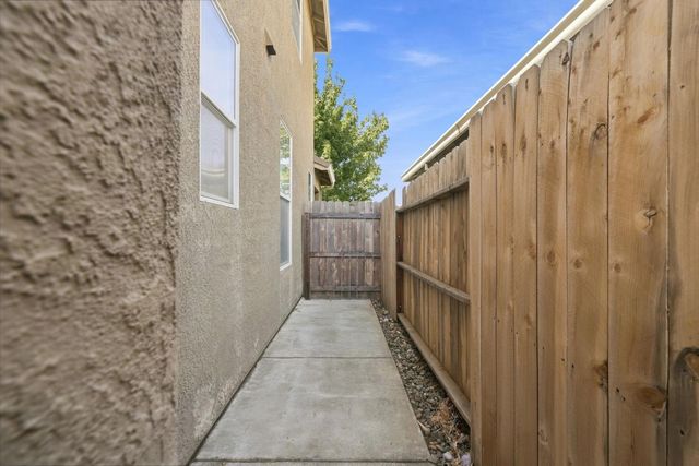 9962 Amulet Pl, Sacramento, CA 95829