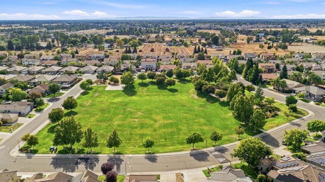 9962 Amulet Pl, Sacramento, CA 95829