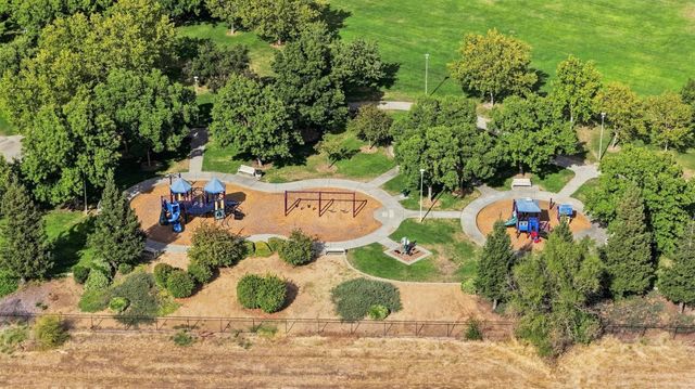 9962 Amulet Pl, Sacramento, CA 95829