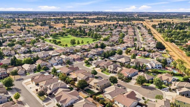 9962 Amulet Pl, Sacramento, CA 95829
