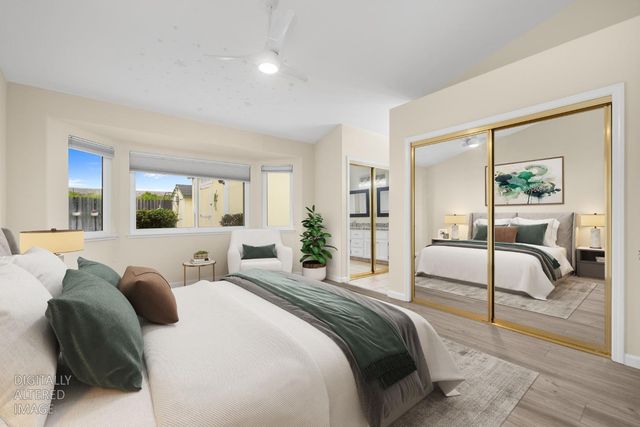 364 Sumatra Dr, Sacramento, CA 95838