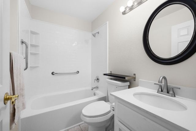 364 Sumatra Dr, Sacramento, CA 95838