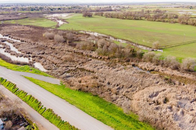 364 Sumatra Dr, Sacramento, CA 95838