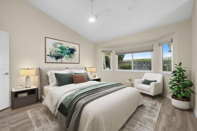 364 Sumatra Dr, Sacramento, CA 95838